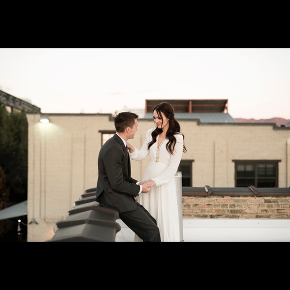 REFORMATION Thea Dress - Picture 6 of 8