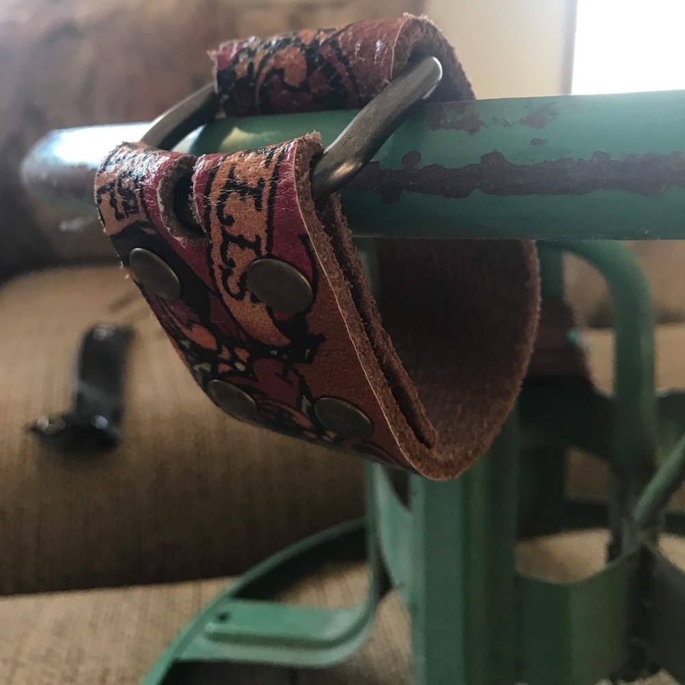 Up cycled belts into bracelets - Picture 3 of 5