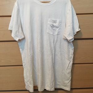 Southern Tide large short sleeve t-shirt