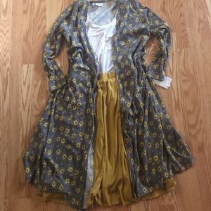 Gorgeous LulaRoe Sarah!