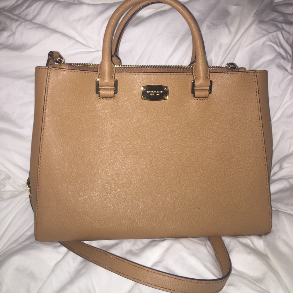 MICHAEL KORS SATCHEL