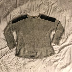 Knitted gray sweatshirt