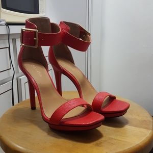 NWOT Calvin Klein Sandals
