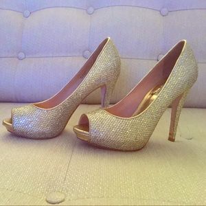 Badgley Mischka glitter pumps