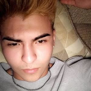 Meet your Posher, Erick