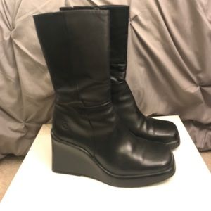 Bakers Wedge Boots