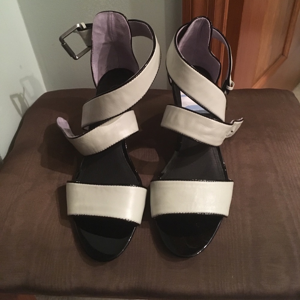 Wedge strap sandals
