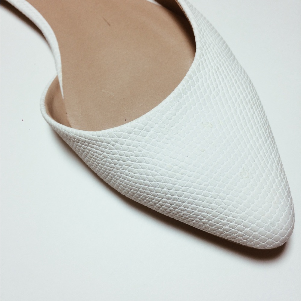 Apt 9 - Size 6.5 - Soft Pointed Toe Flats