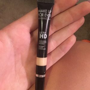 MAKEUP FOREVER HD concealer