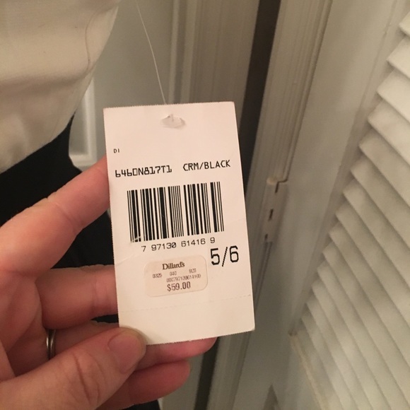 NWT Black and white layer dress - Picture 5 of 8