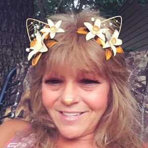 Meet your Posher, Becky