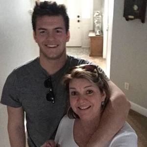 Meet your Posher, Kim