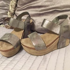 Women's wedges by Yoki