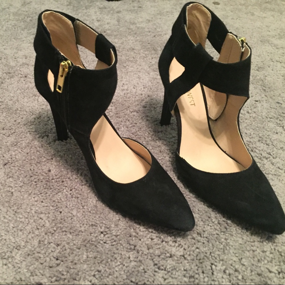 Black NINE WEST heels worn once