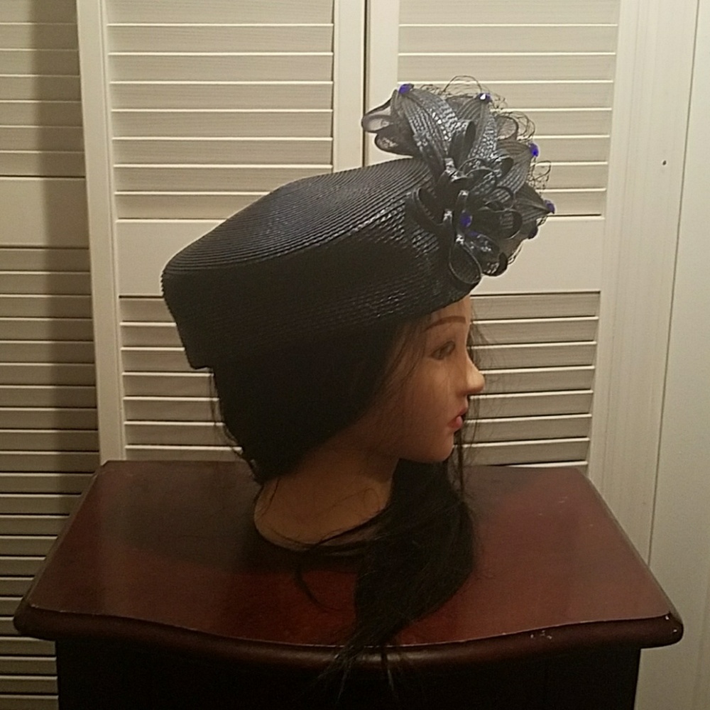 Seductive Navy Hat - Picture 3 of 7