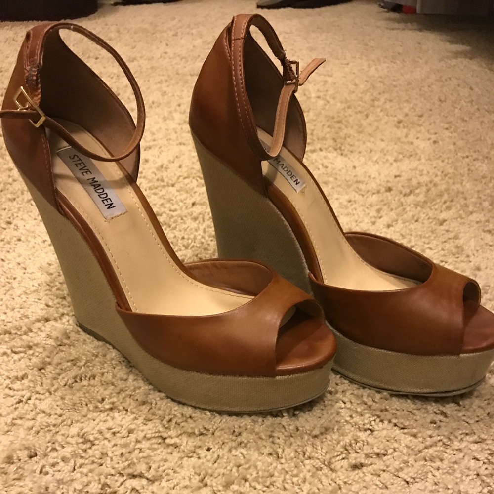 Steve Madden Wedges