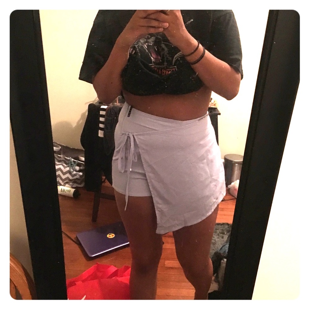 Misguided tie satin skort