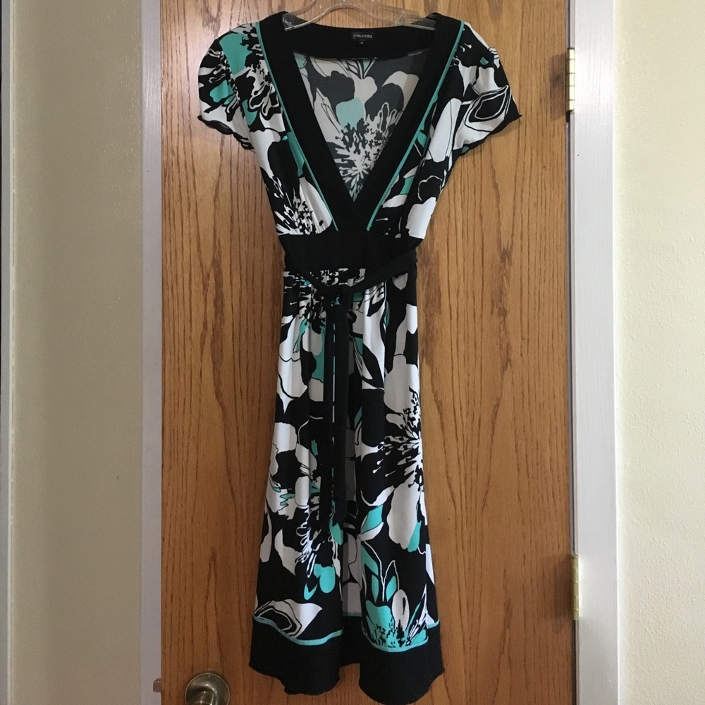 Amazing flowy green print dress