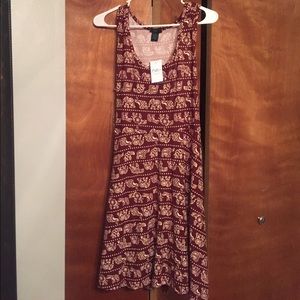Super cute burgundy and cream dress!
