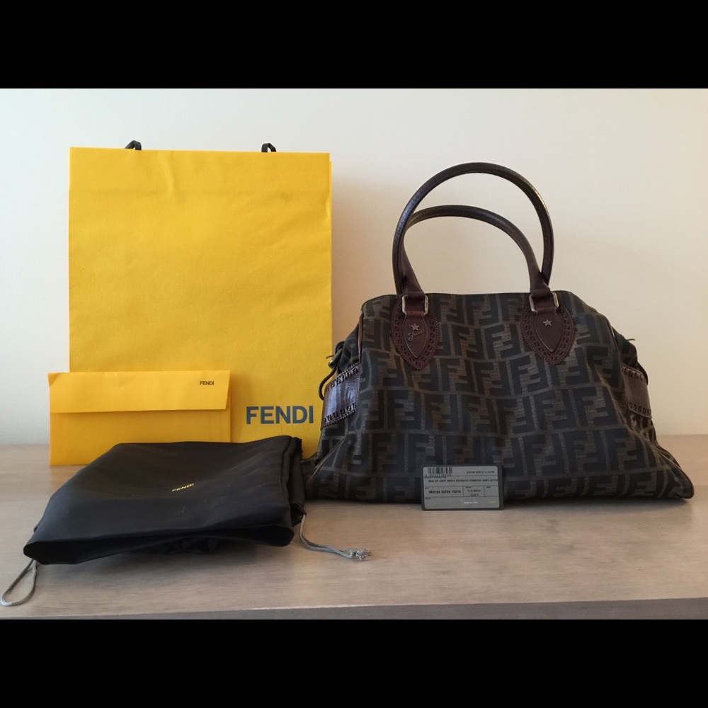 FENDI Zucca de jour shoulder/tote brown bag.