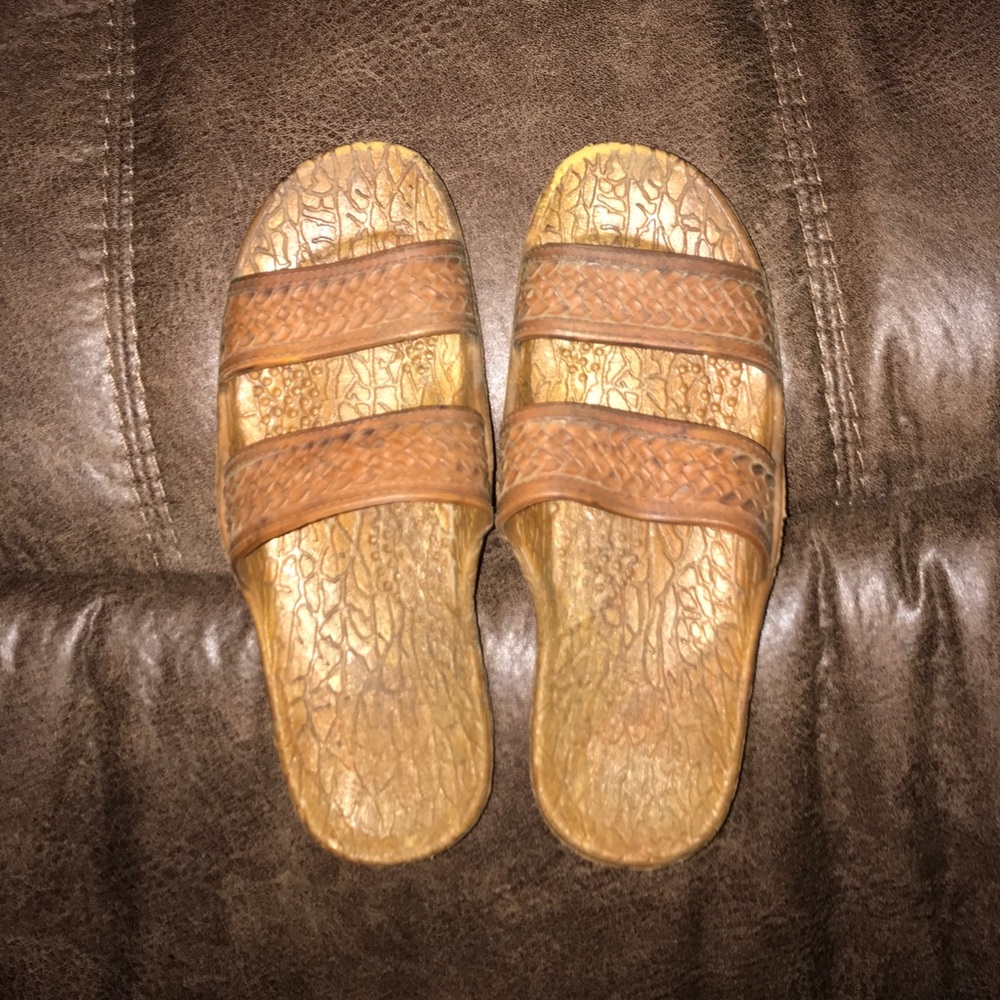 Light Brown Pali Hawaii Sandals