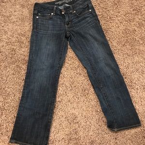 American Eagle cropped denim