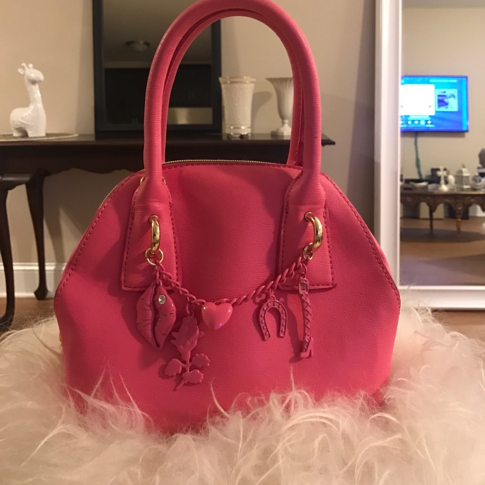 betsey johnson purse