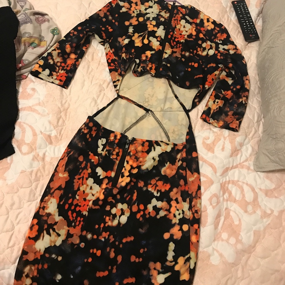 Multi colored midi dress - Picture 2 of 4