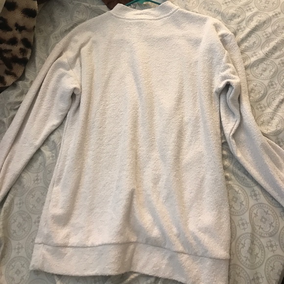 Vs pink sweatshirt *SOLD* - Picture 2 of 4