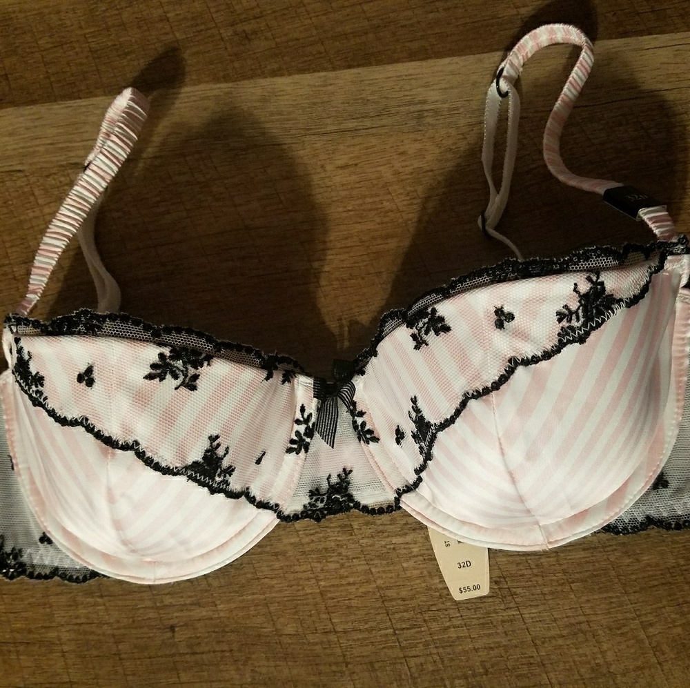 NEW 32D Victoria's Secret Dream Angels Balconet