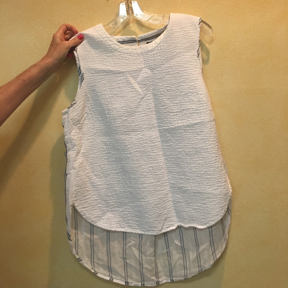BCBG top