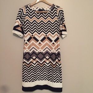 Geometric Dress with 3/4 Sleeves