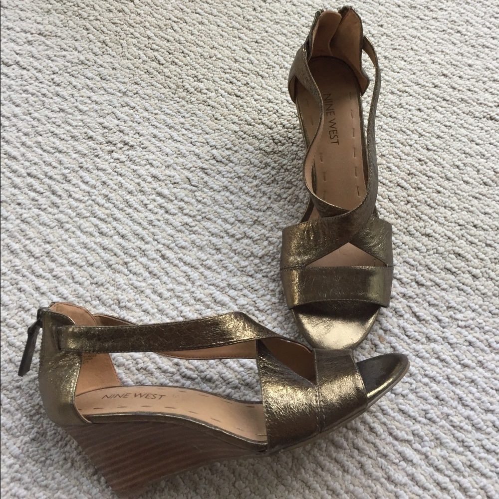 Nine West Bronze sandals size 6.5