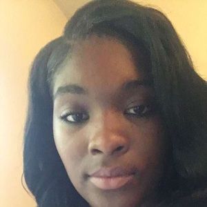 Meet your Posher, Jamila