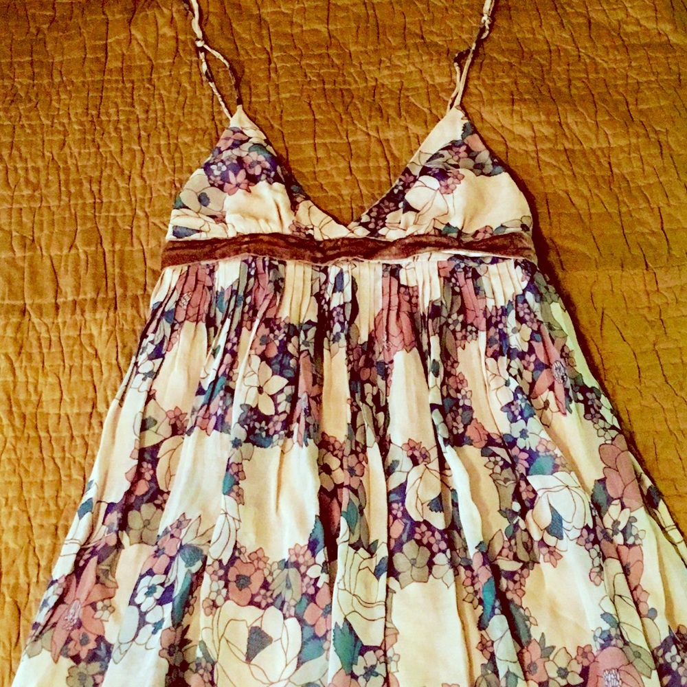 By Maple 🍁Beautiful Chiffon Dress