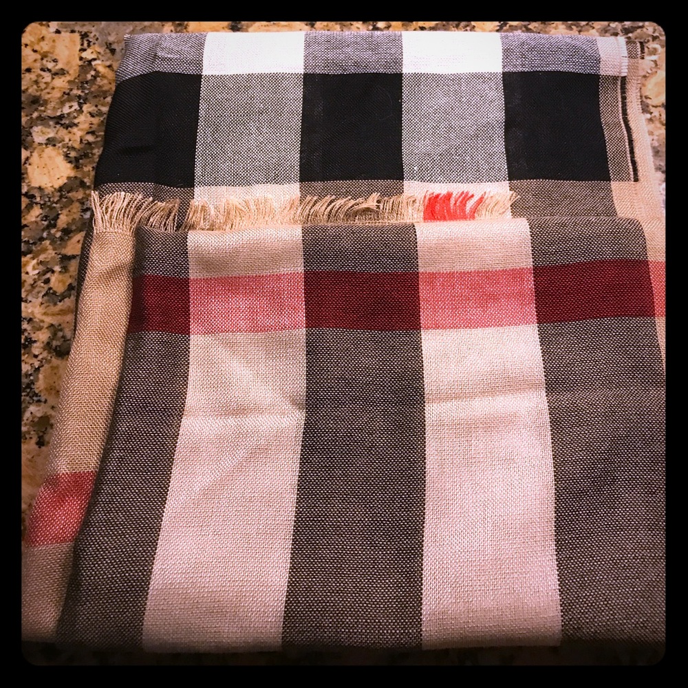 Lightweight Burberry Scarf