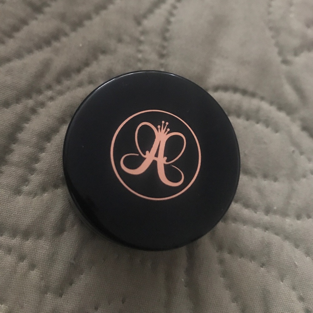 Anatasia Dipbrow pomade in Chocolate