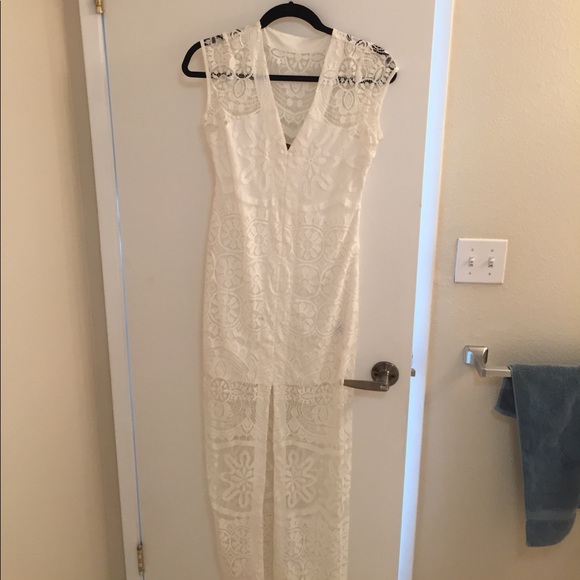 EXPRESS floral lace v neck maxi dress - Picture 2 of 8