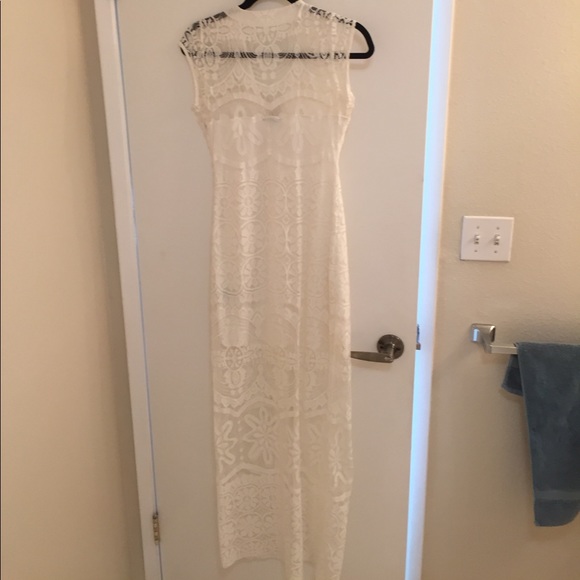 EXPRESS floral lace v neck maxi dress - Picture 7 of 8