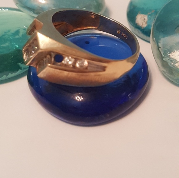 Stunning Men's 14k Gold diamond ring - Picture 3 of 8