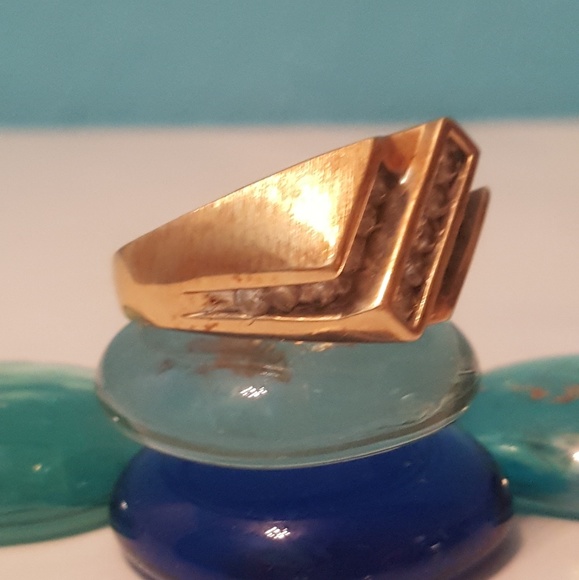 Stunning Men's 14k Gold diamond ring - Picture 2 of 8