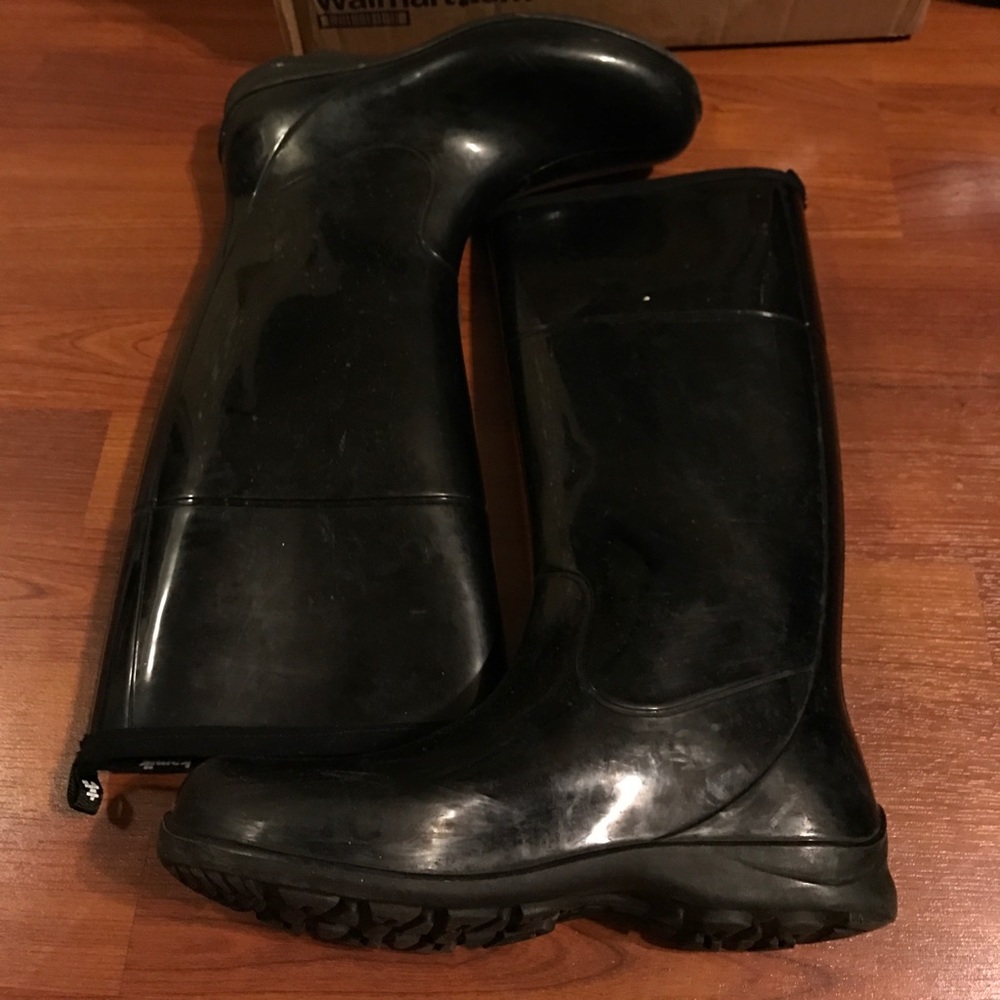 Rain boots