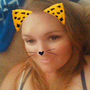 Meet your Posher, Leah