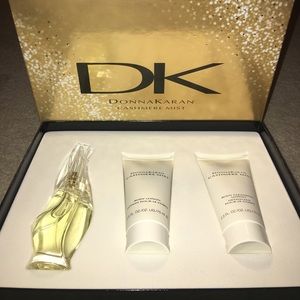 Donna Karen Cashmere mist perfume set
