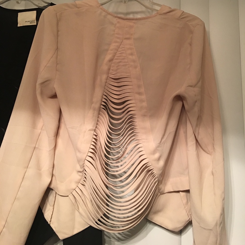 ✨🛍Mustard Seed🛍✨ - Picture 2 of 8