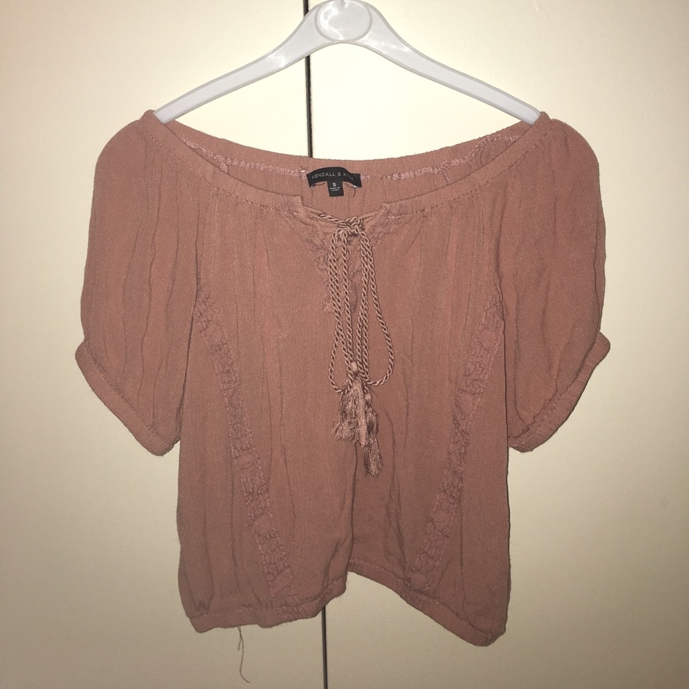 Kendall & Kylie Cute Coral Cropped Blouse