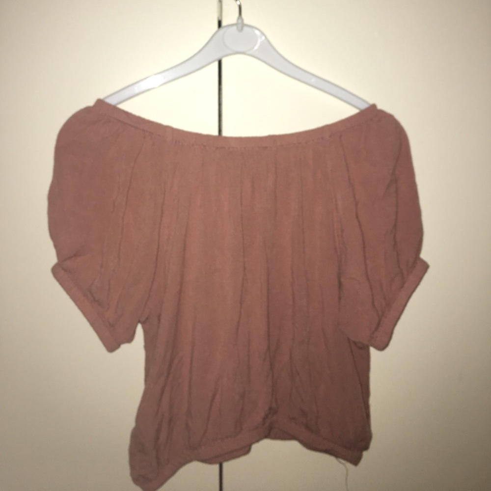 Kendall & Kylie Cute Coral Cropped Blouse - Picture 5 of 6