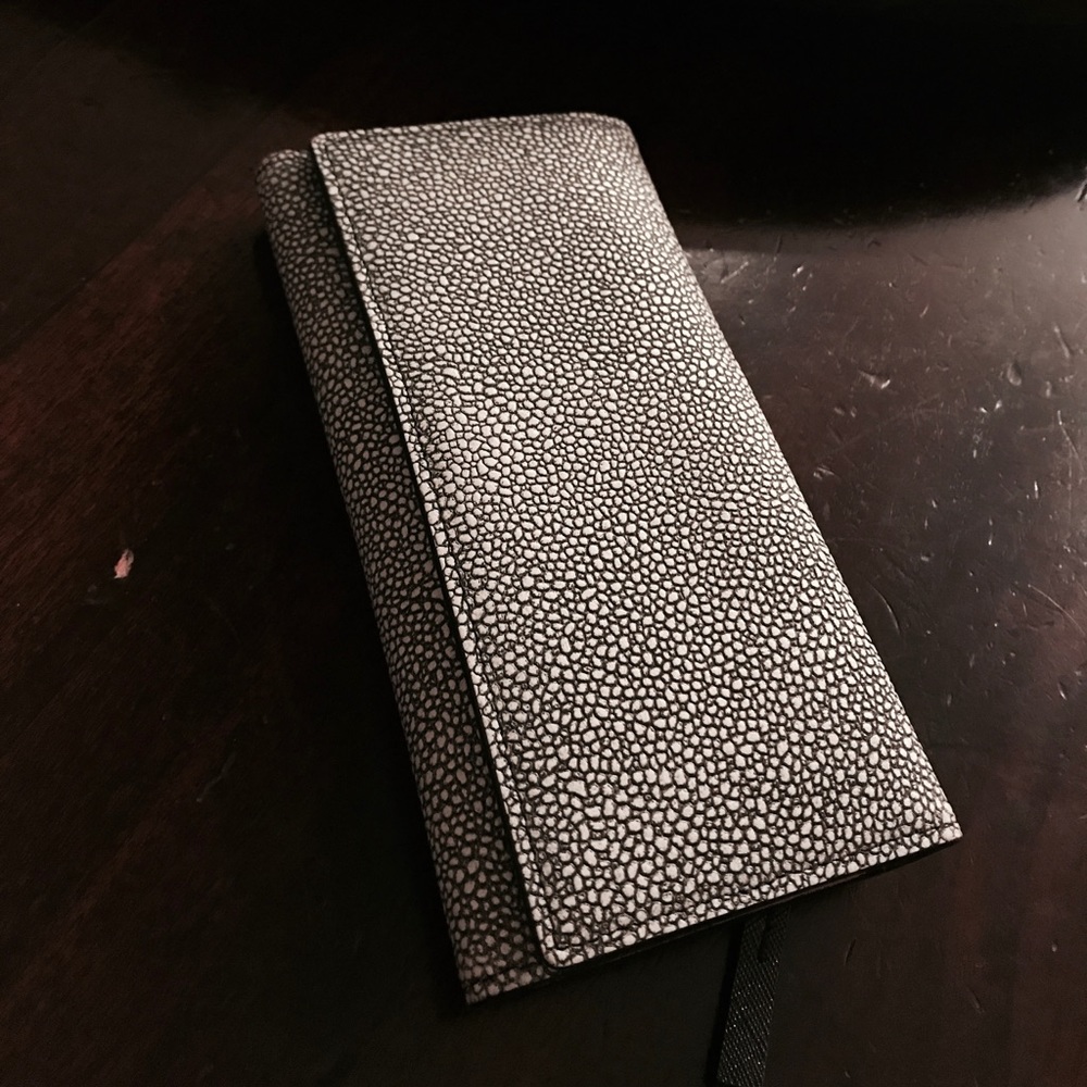 Halogen grey pebbled leather wallet