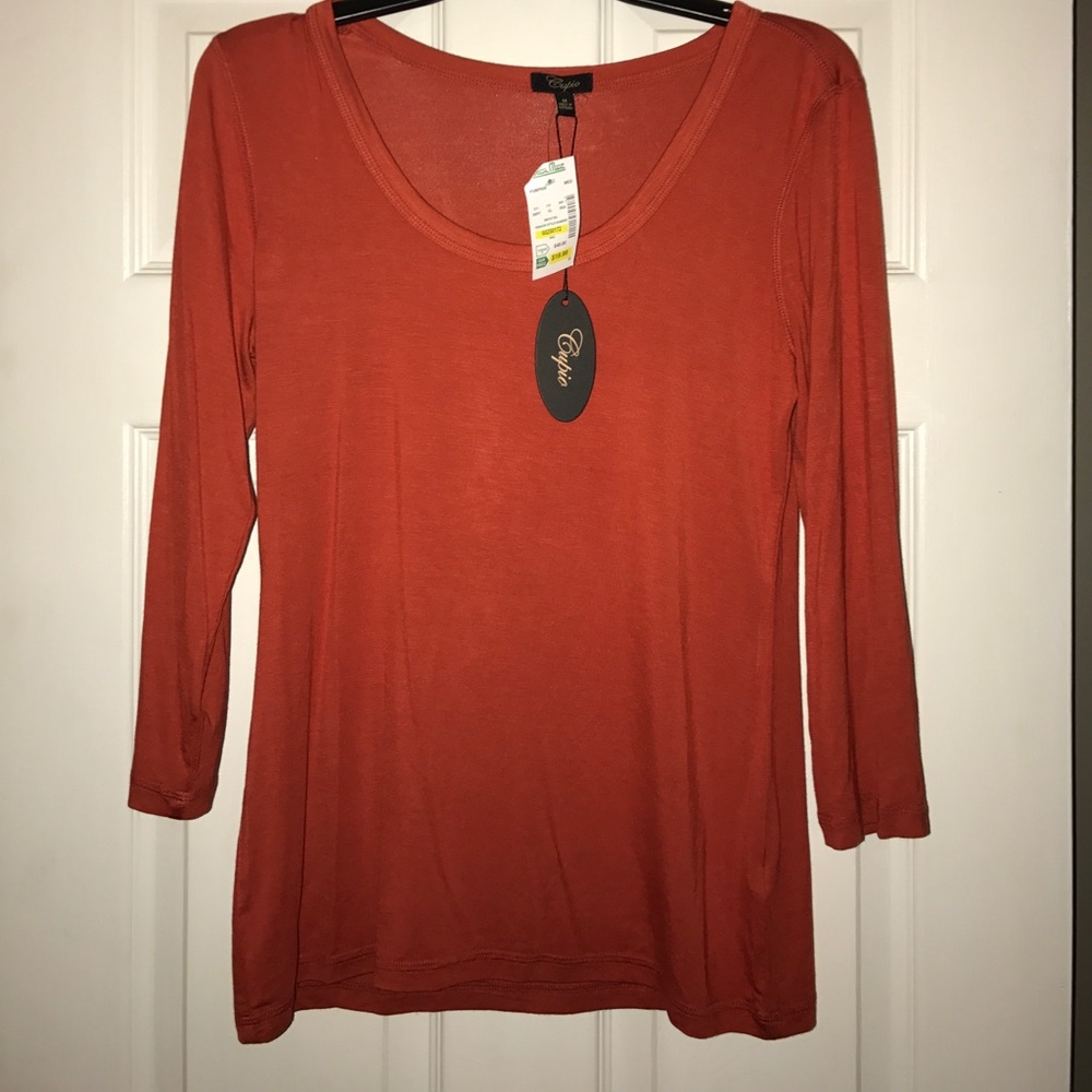 Cupio Scoop Neck Shirt