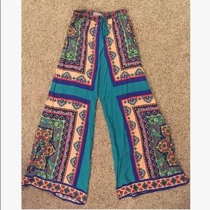 Flying Tomato hippie pants!